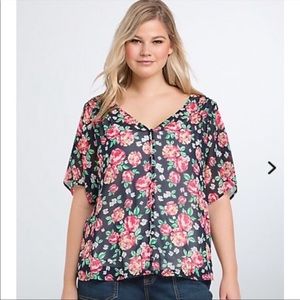 Torrid floral button front top size 1x women